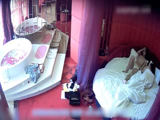 情趣酒店两个女同开房磨豆腐